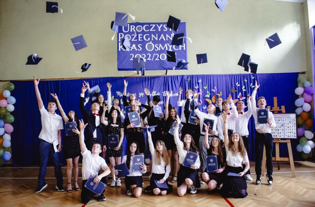Absolwenci Klasa 8b Szkoła Podstawowa Nr 6 Z Oddziałami Sportowymi Im Władysława 1283